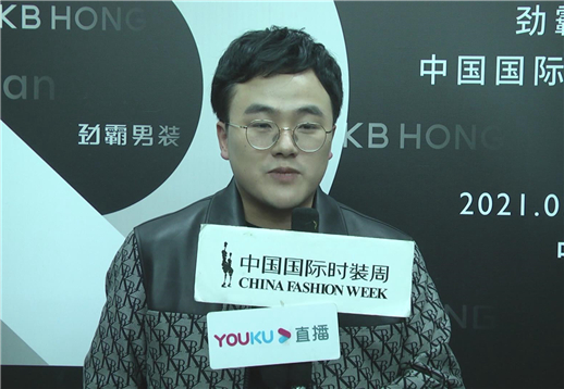 劲霸男装设计师采访.jpg