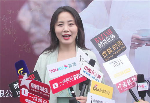 楚和听香·楚艳.jpg
