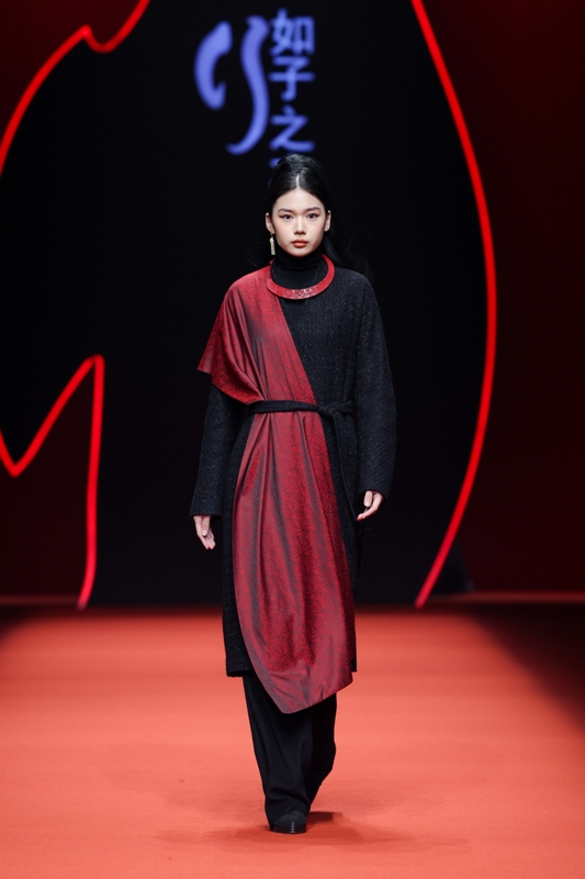 如子之衣·闵悦  江服日 (1).jpg