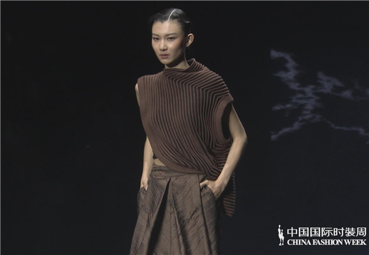 红太·潘怡良.jpg