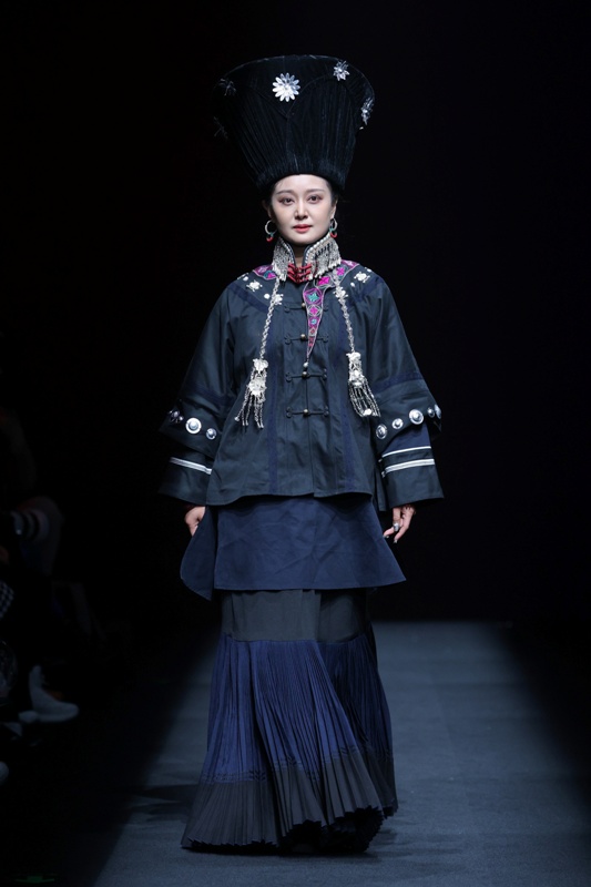 花彝裳·李蕊吟 (1).jpg