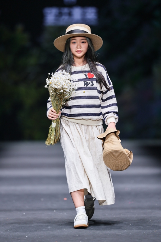 望江 中国望江时尚童装流行趋势发布 (1).jpg